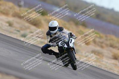 media/Dec-17-2022-SoCal Trackdays (Sat) [[224abd9271]]/Turn 16 (210pm)/